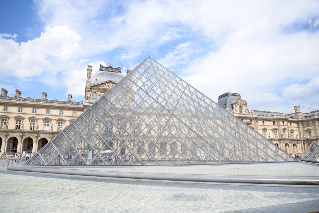 pyramide-louvre
