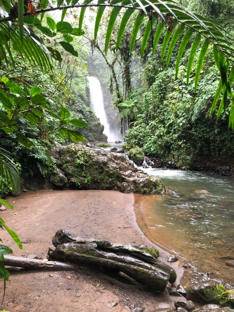 la-paz-waterfalls-costa-rica
